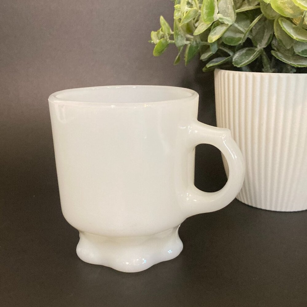 Vintage Anchor Hocking Fire King Milk Glass Coffee Cup